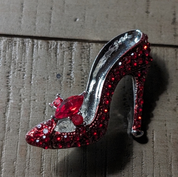 🆕 Absolutely Stunning Red High Heel Brooche. - Picture 6 of 8